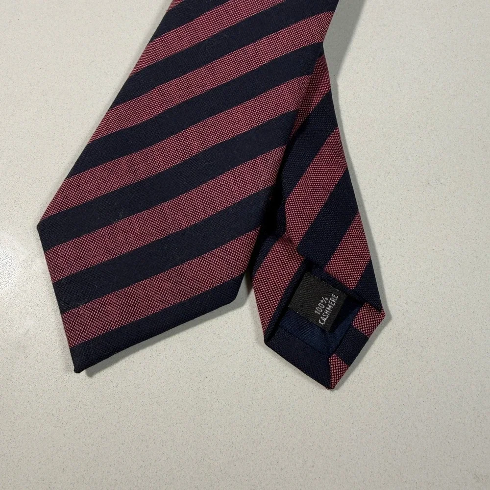 Vintage Gitman Bros for Neiman Marcus Striped 100% Cashmere Tie - Made‎ In USA